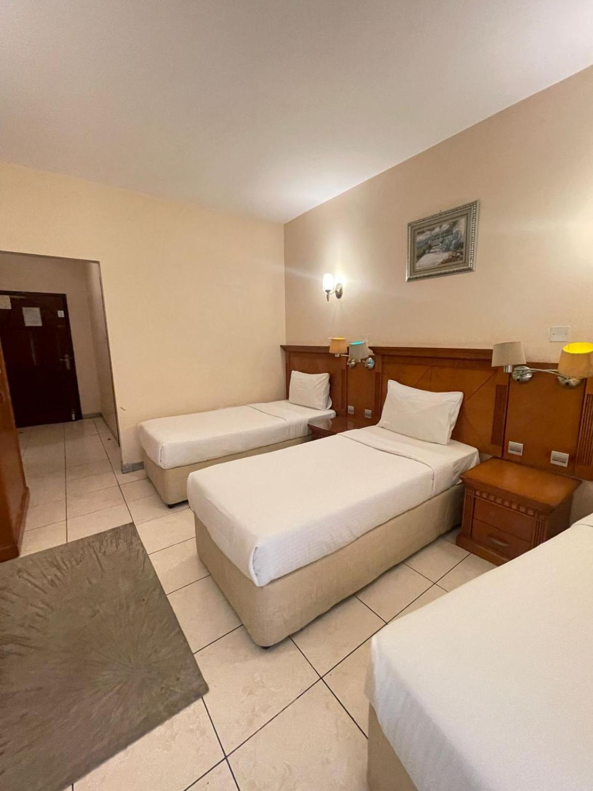 Tara Hotel Llc Dubai Bagian luar foto