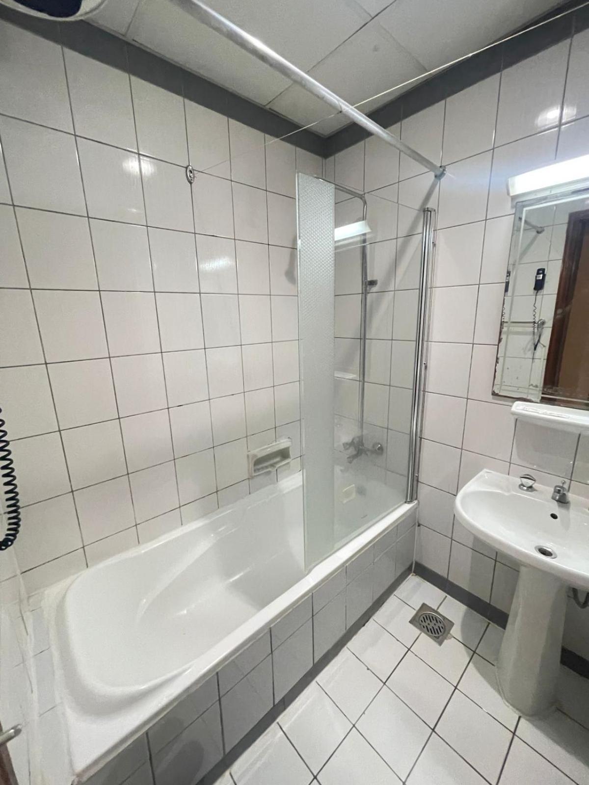 Tara Hotel Llc Dubai Bagian luar foto