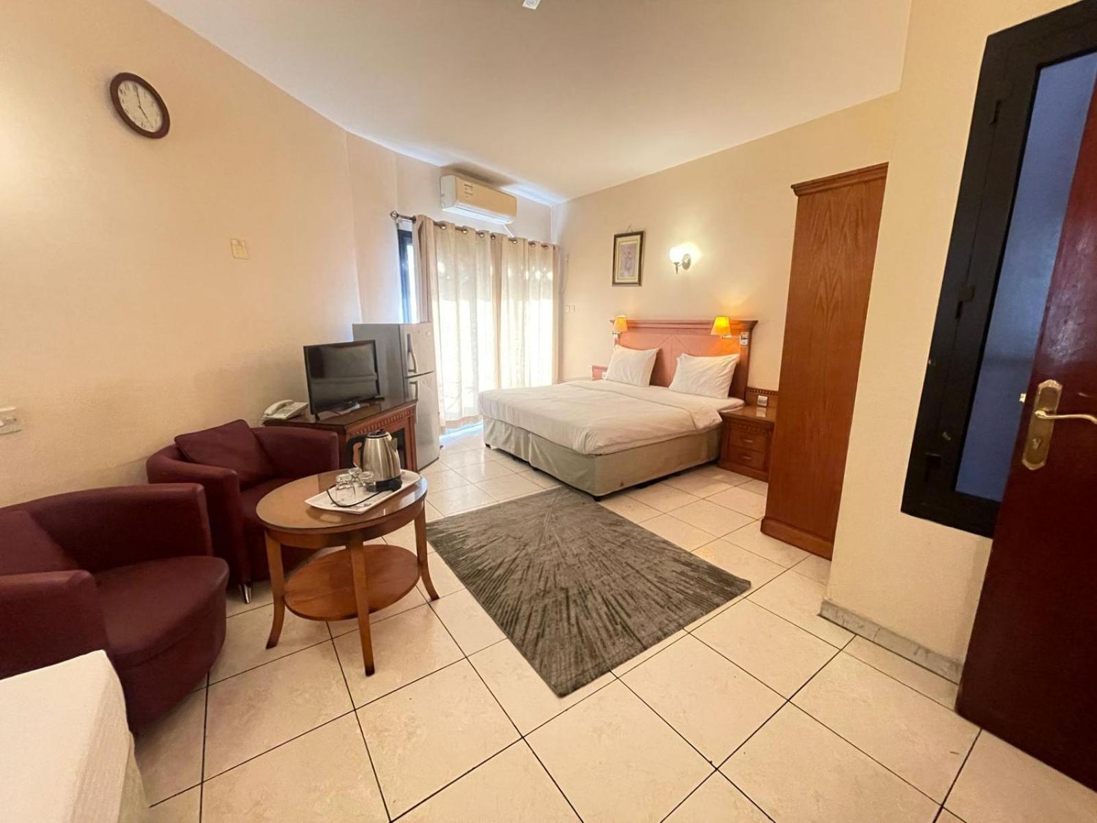 Tara Hotel Llc Dubai Bagian luar foto